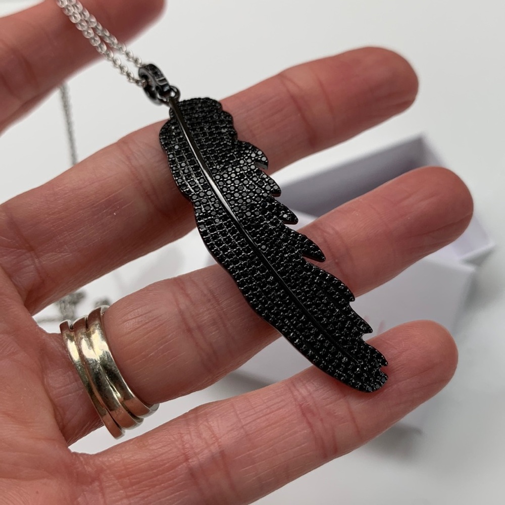 NWT Adornia Aria Feather Necklace in Black Spinel